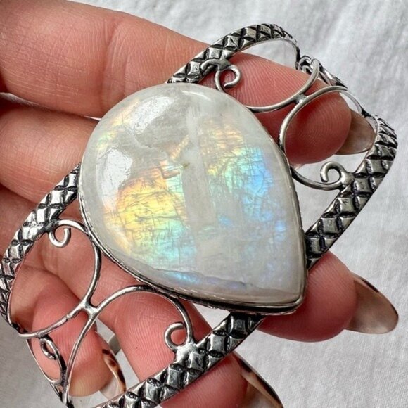 Handmade Jewelry - 925 OMG OMG GORGEOUS Rainbow Flash Moonstone Teardrop Cuff Bracelet